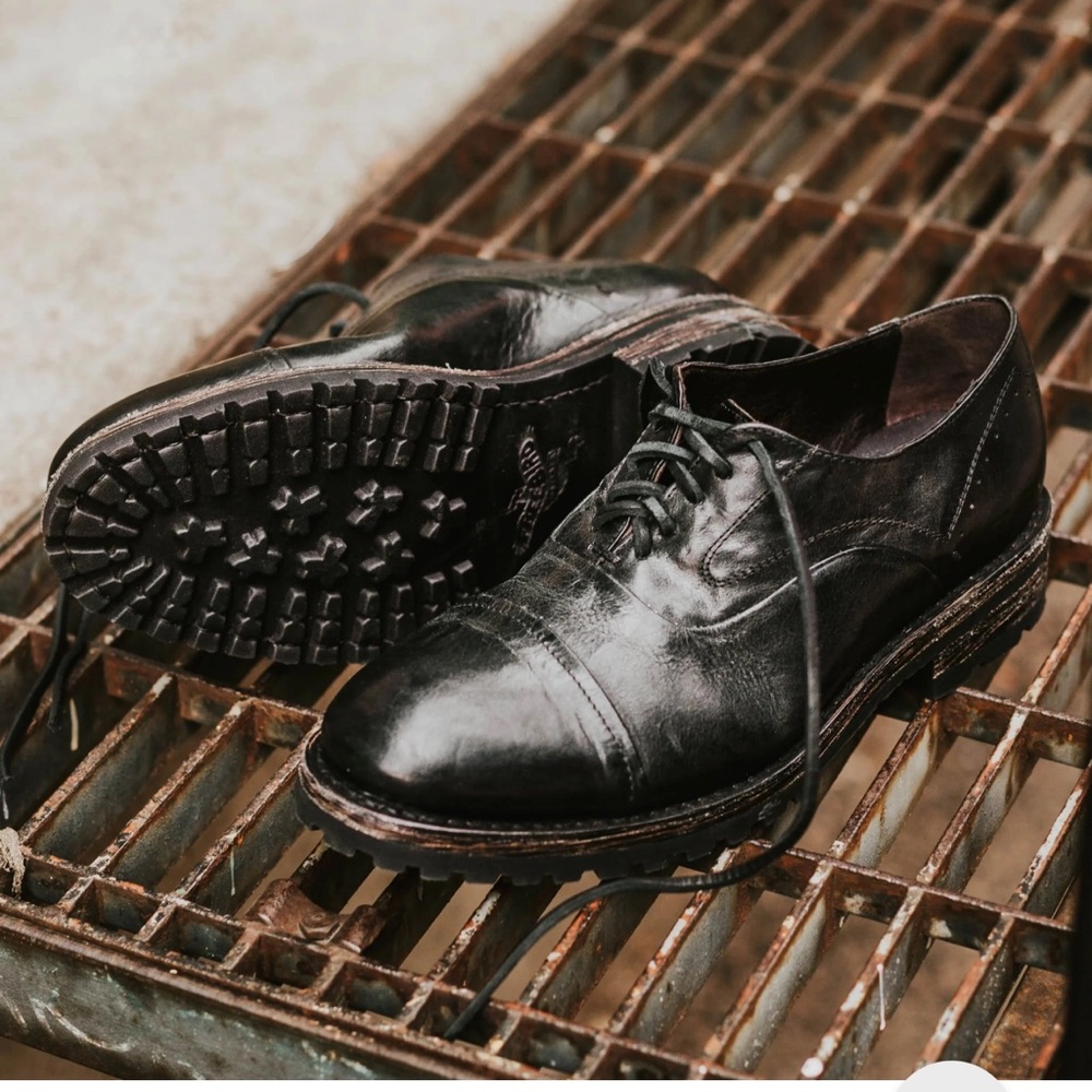 New Free Bird by Steven Winston shoes. Size 11